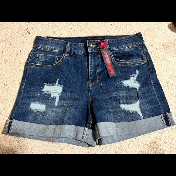 Dollhouse Pants - *BRAND NEW* Cuffed Jean Shorts